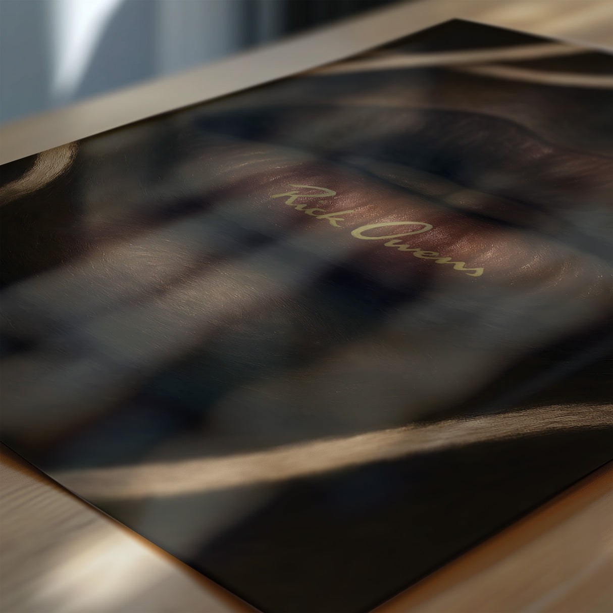 Shadow Kissed - Deluxe